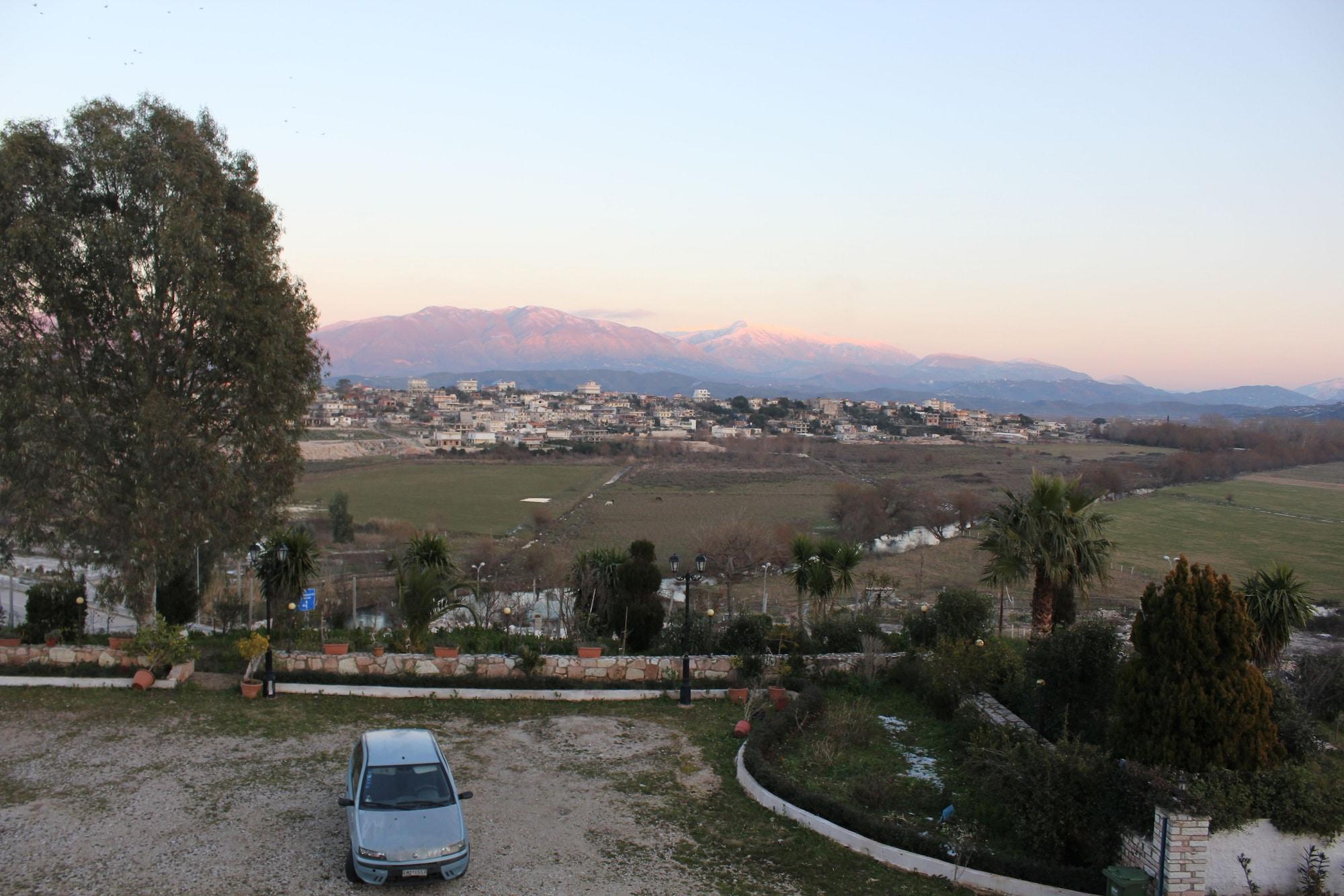 Hotel Holiday Sarande