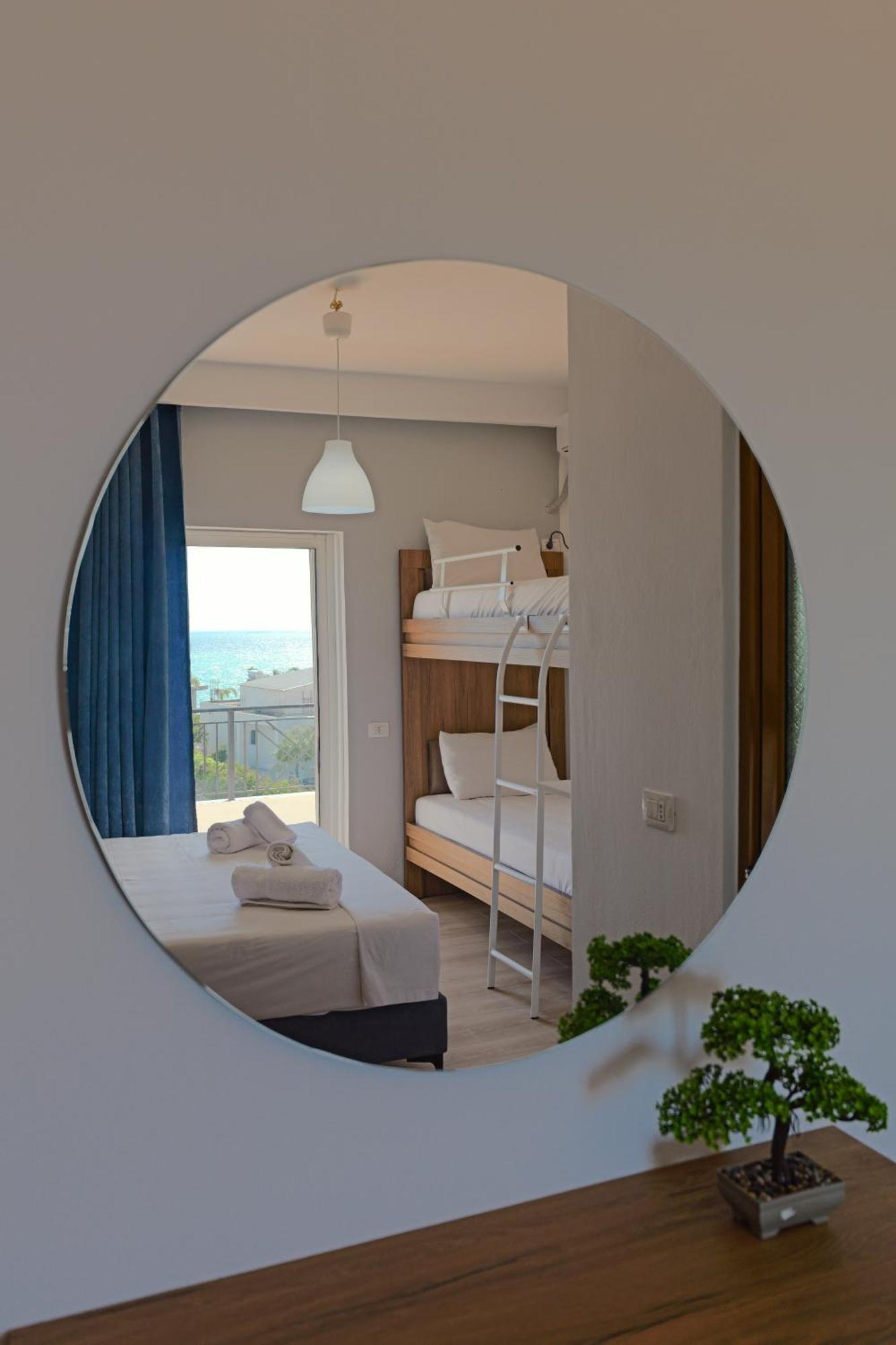 Hotel Holiday Sarande