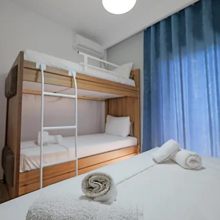 Hotel Holiday Sarande Exterior photo