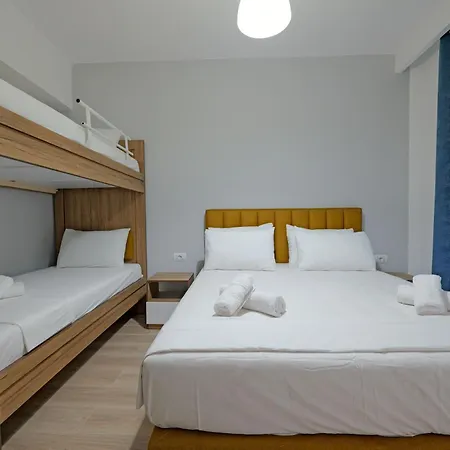 Hotel Holiday Sarande Exterior photo