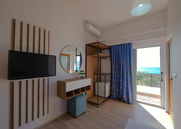 Hotel Holiday