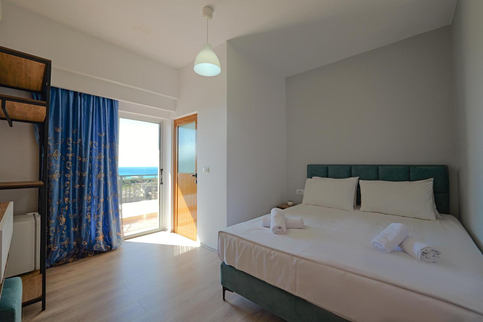 Hotel Holiday