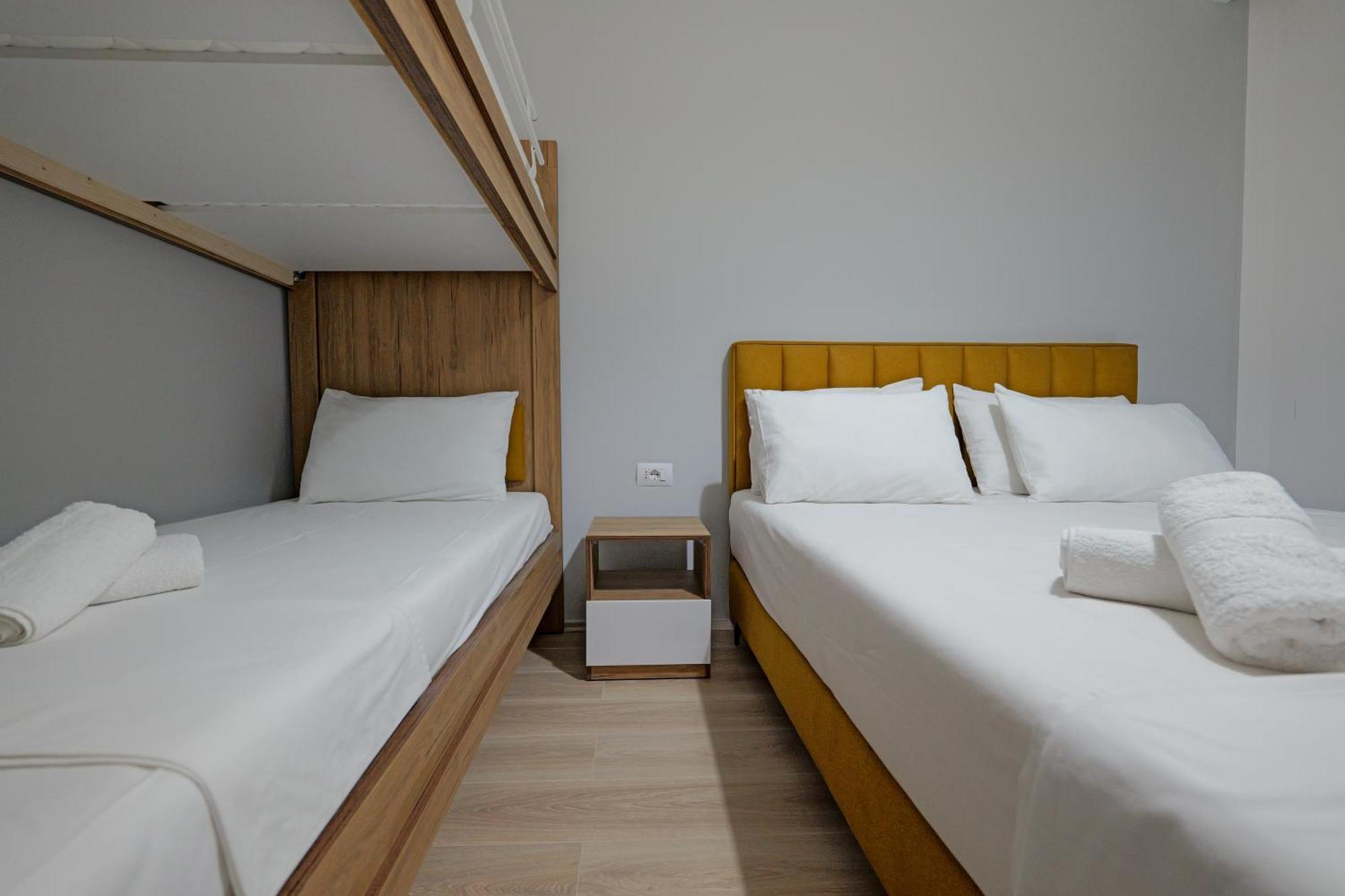 Hotel Holiday Saranda